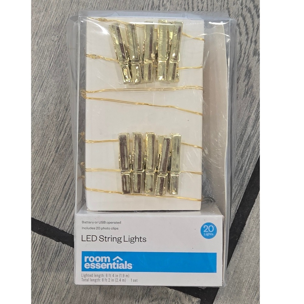 Room Essentials LED Photo Clip String Lights Gold Wire 20 Lights USB Battery 8ft